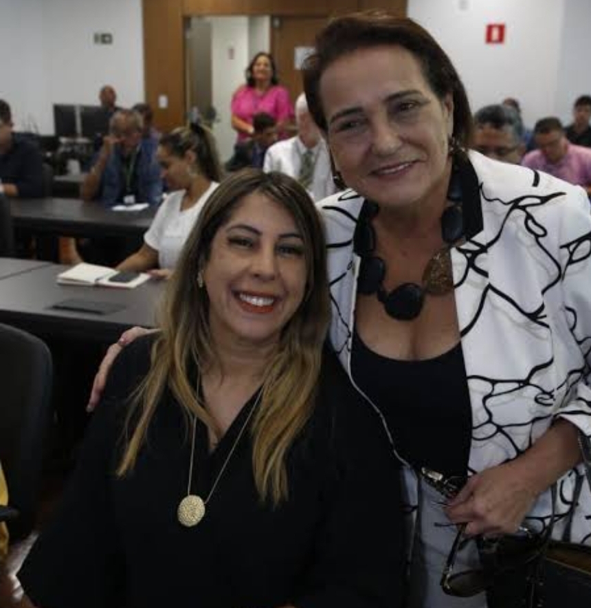 Câmara de SJB aprova contas de Carla Machado e Caputi