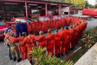 Corpo de Bombeiros do RJ planeja força-tarefa com 250 militares no Rio Grande do Sul