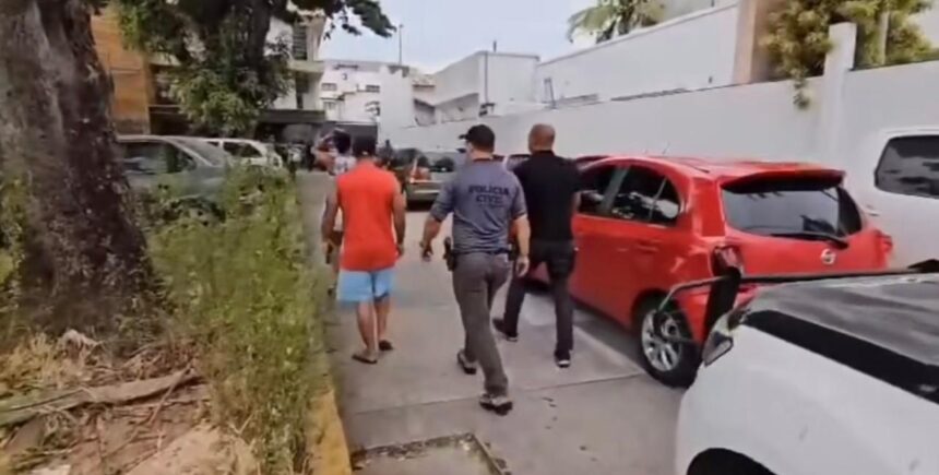 Três homens são presos e 14 celulares roubados são recuperados durante operação, em Campos