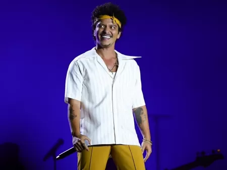 Bruno Mars: após impasse, Rio e Brasília trocarão as datas da turnê, e shows no Engenhão estão confirmados