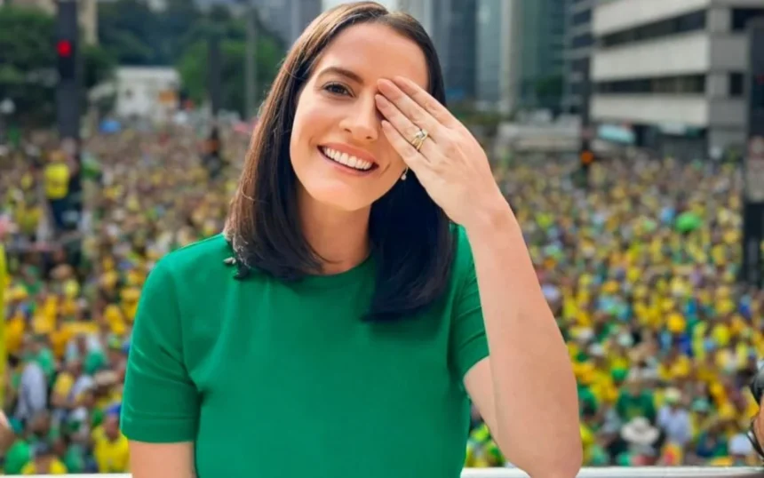 Morre, aos 39 anos, a deputada federal Amália Barros