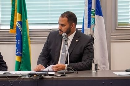 Calote nas contas de luz: comissão da Alerj quer TCE contra a inadimplência dos prefeitos