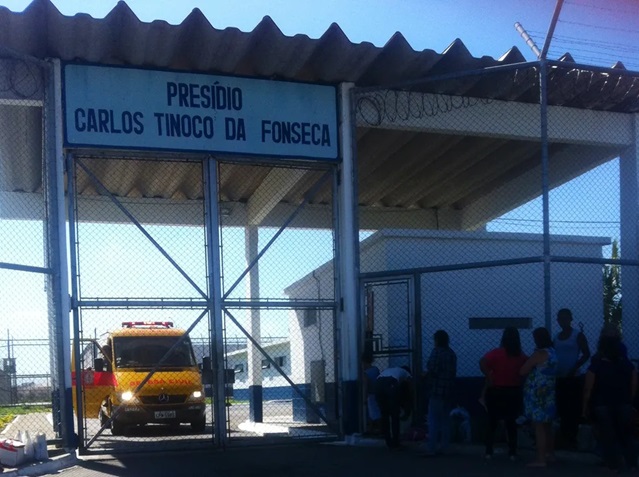 MPRJ realiza operação contra suspeitos de envolvimento com o tráfico de drogas dentro de presídio, em Campos