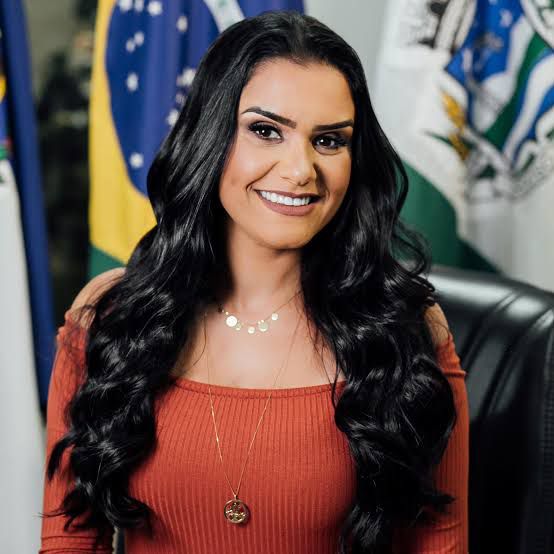 Em Cardoso Moreira, prefeita Geane Vincler lidera pesquisas com 62,2%