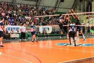 Vem aí! Taça Record de Voleibol começa nesta quarta, em Campos, com dois confrontos