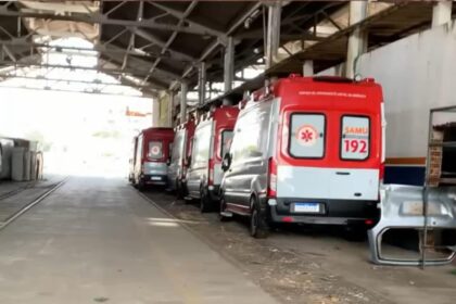 Denúncia: Ambulâncias do Samu abandonadas em pátio da Prefeitura de Campos