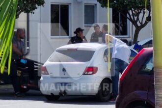 EXCLUSIVO: Polícia realiza perícia em suposto veículo utilizado em sequestro de jovens, em Campos