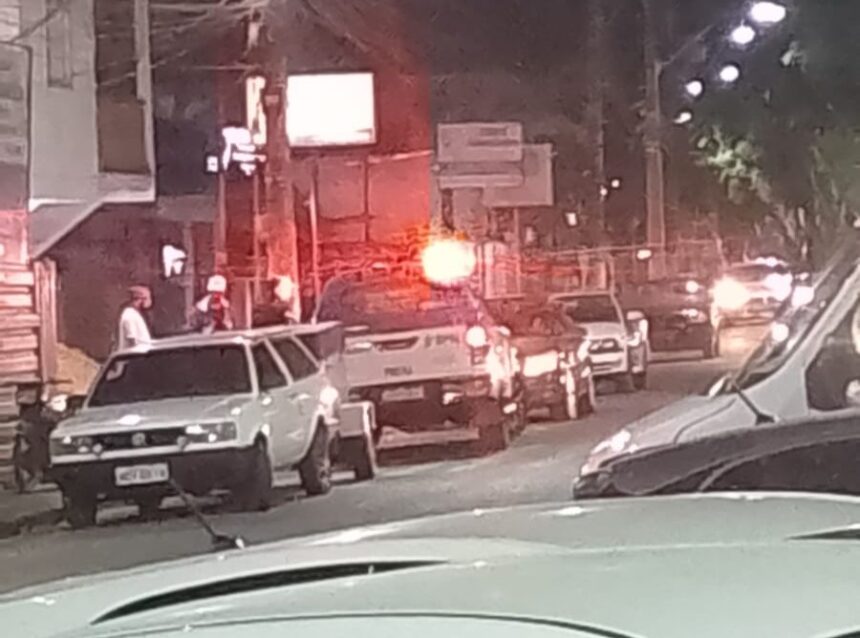 Ataque a tiros no distrito de Travessão, em Campos, teria ocorrido após racha de “aliança” do tráfico; confira detalhes do crime 