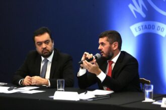 Prefeitos e prefeitas do Cidennf se reúnem com governador e presidente da Alerj no Palácio Guanabara
