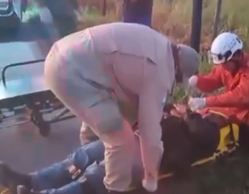 Motociclista fica ferido após atropelar capivara, em Campos