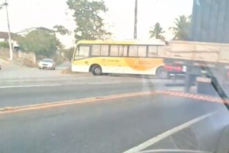 Motorista de ônibus que fez manobra arriscada na BR-101 em Campos é suspenso