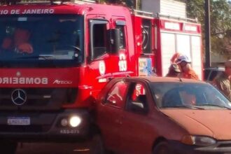 Homem agride companheira e bombeiro militar durante possível surto psicótico, em São Francisco de Itabapoana