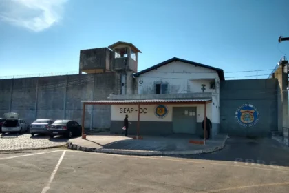 Detento é encontrado morto dentro de presídio em Campos