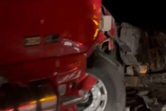 Acidente entre cinco veículos deixa 13 feridos na BR-101