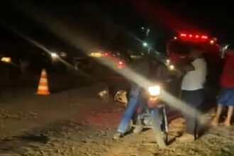 Homem morre e outras duas pessoas ficam feridas em grave acidente entre duas motos