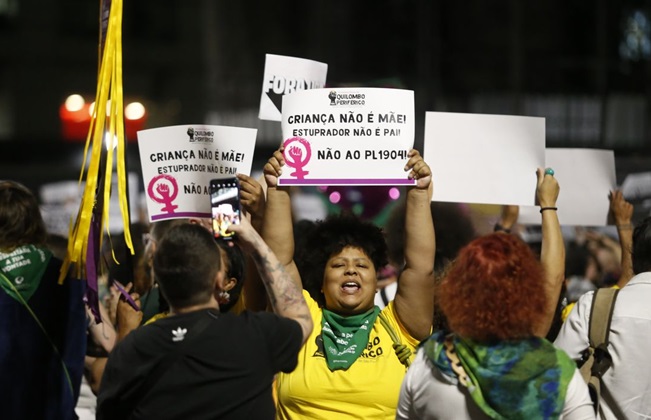 Aborto, estupro, homicídio: entenda a polêmica que circula no Brasil e virou pauta na Câmara dos Deputados