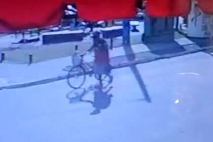 Discussão em bar, identificação da vítima, suspeito andando nas ruas minutos após o crime e buscas da polícia; saiba detalhes da briga que terminou com idoso assassinado a facadas em Campos