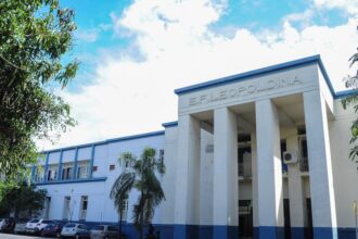 Prefeito de Campos anuncia concurso público com mais de 1.000 vagas de professor na Educação