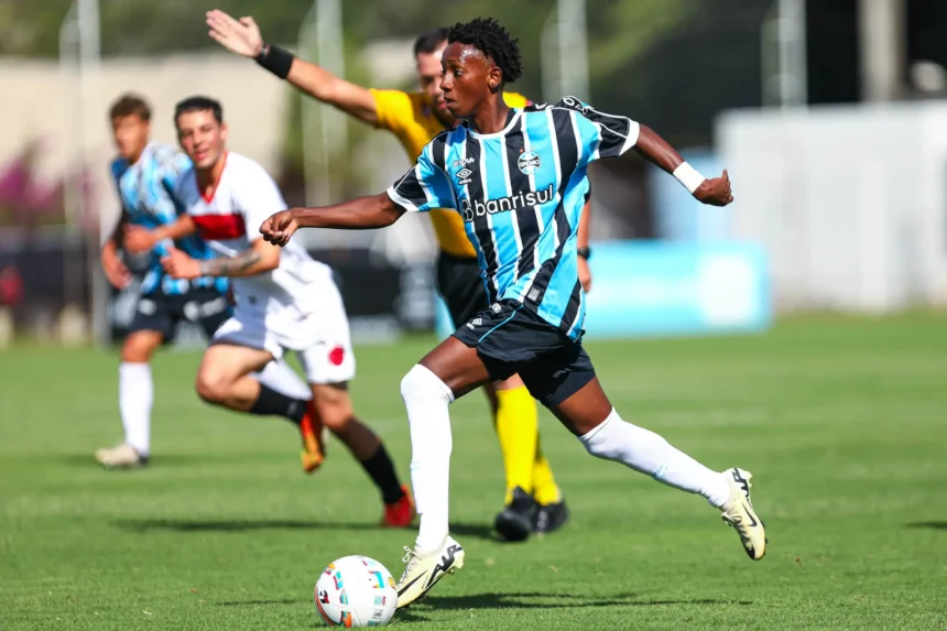 Chelsea, da Inglaterra, prepara proposta para tirar joia campista do Grêmio