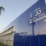 Criança de 1 ano é salva após se afogar dentro de piscina em Campos