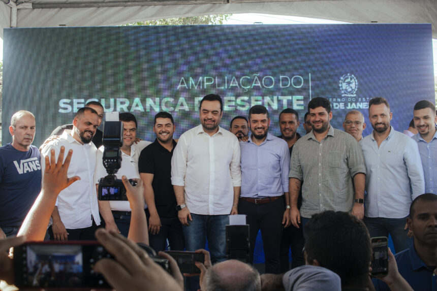 Em clima leve e descontraído, Castro e Bacellar fazem tour no Norte e Noroeste Fluminense