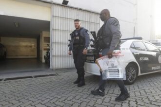 Quadrilha que furta, clona e vende carros alugados é alvo de ação
