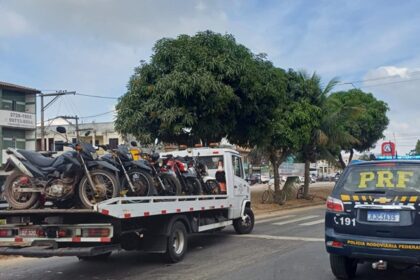 PRF divulga balanço de operação contra motos irregulares, em Campos