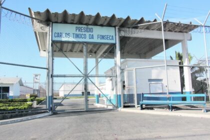 Polícia apreende grande quantidade de celulares e drogas em presídio de Campos