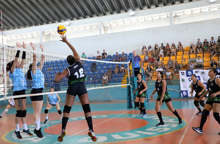 Liga do Interior de Vôlei chega a Campos com jogos disputados neste fim de semana