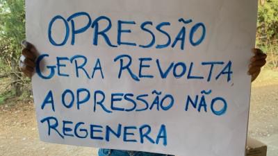 Familiares de detentos fazem manifestação em frente ao presídio de Campos: “Estão agredindo os presos”