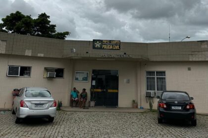 Criança de 3 anos morre em Campos após se afogar em piscina