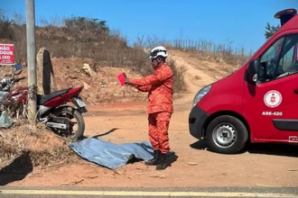 Motociclista morre após colidir em poste na RJ-158