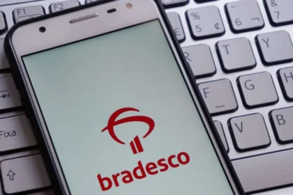 Bancos têm instabilidade após apagão cibernético e clientes reclamam nas redes
