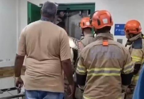 Três elevadores despencam e deixam dois mortos e um ferido