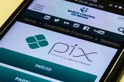 PIX terá limite menor em aparelhos novos até usuário atualizar cadastro no banco, decide BC