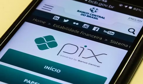PIX terá limite menor em aparelhos novos até usuário atualizar cadastro no banco, decide BC