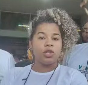 Servidora pública é confundida com foragida da justiça por sistema de reconhecimento facial da polícia