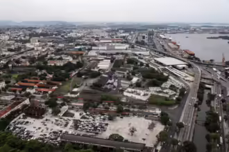 Governador vai exonerar advogado que entrou com a ação contra o leilão em terreno onde o  Flamengo quer erguer estádio