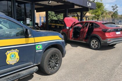 Motorista é detido em Campos após PRF identificar veículo com registro de roubo