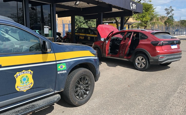 Motorista é detido em Campos após PRF identificar veículo com registro de roubo