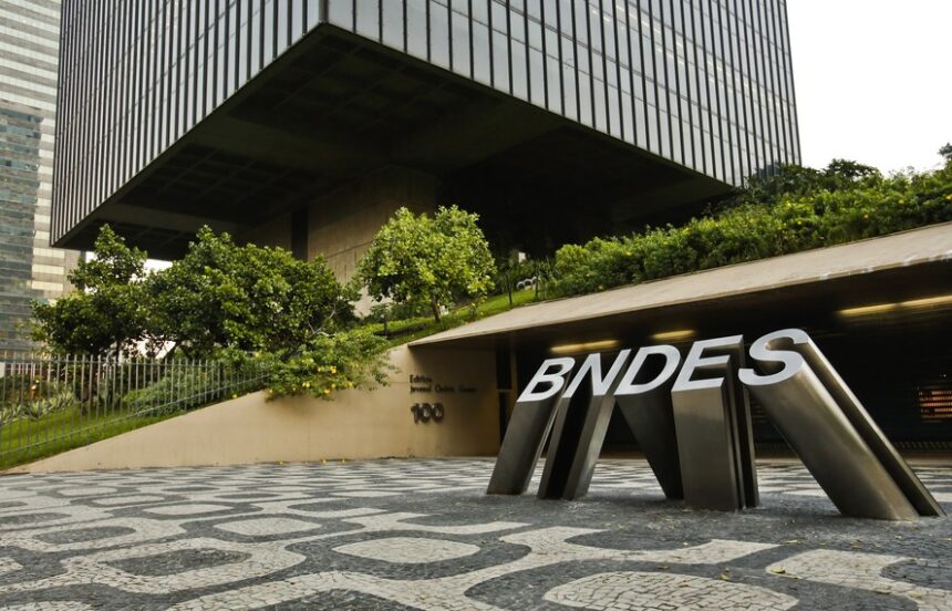 A cinco dias do prazo final, concurso do BNDES tem mais de 63 mil pedidos de inscrição