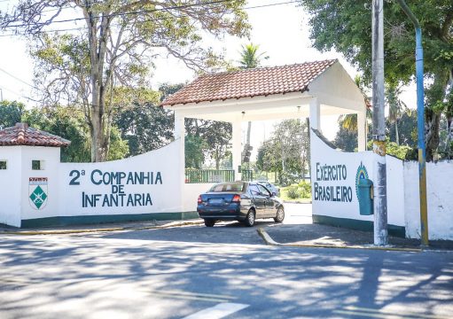 Soldado é detido em Campos após dar tapa no rosto de bombeiro e tentar agredir policial com cabeçada