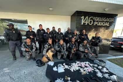 PM realiza operação em Guarus e apreende drogas, armas e munições