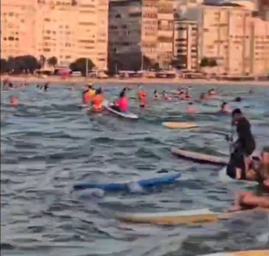 Bombeiros atendem mais de 100 pessoas após ventania e onda arrastarem praticantes de Stand Up contra as pedras em Copacabana