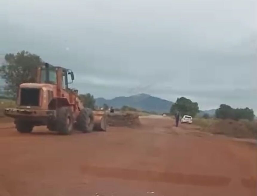 Obras na Estrada dos Ceramistas serão retomadas nesta semana e DER-RJ estuda possibilidade de abertura parcial da pista