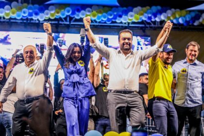 Governador, presidente da Alerj, 30 deputados e mais de 20 mil pessoas no lançamento da Delegada Madeleine à Prefeitura de Campos