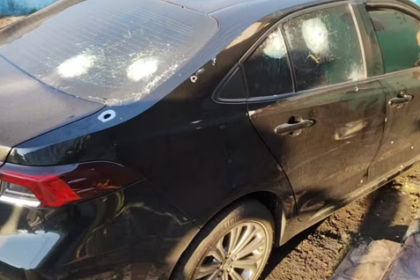 Capitão da PM tem carro metralhado e é baleado a caminho de academia