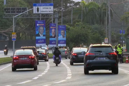 Entenda como funciona a motofaixa, implantada pela 1ª vez no Rio