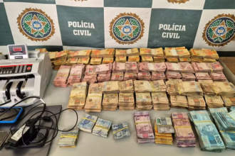 Polícia Civil apreende cerca de R$ 300 mil em operação contra investigados pela morte de empresário