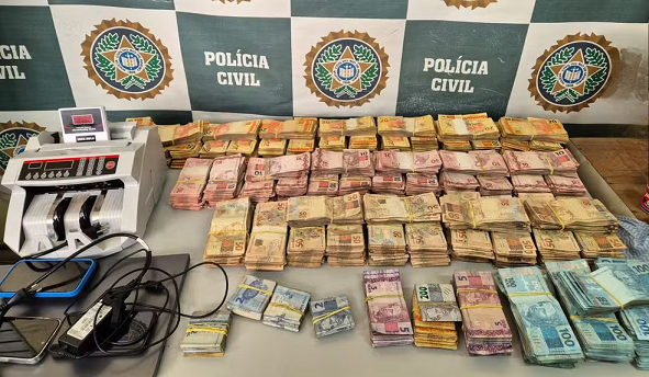 Polícia Civil apreende cerca de R$ 300 mil em operação contra investigados pela morte de empresário